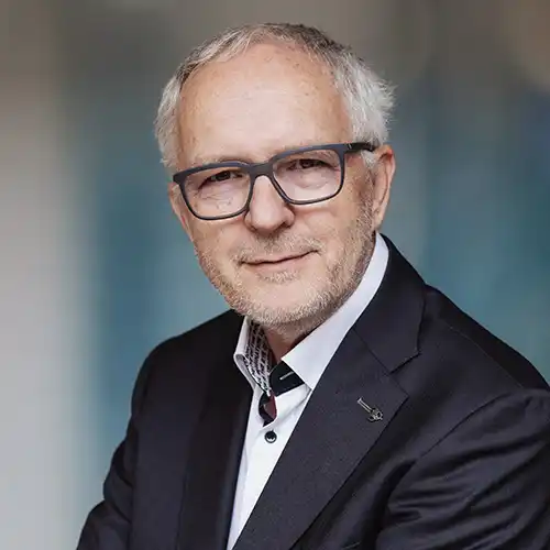 Joachim E.